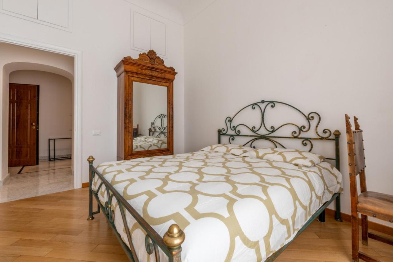 Carosi Apartment, Via Del Viminale * Rome