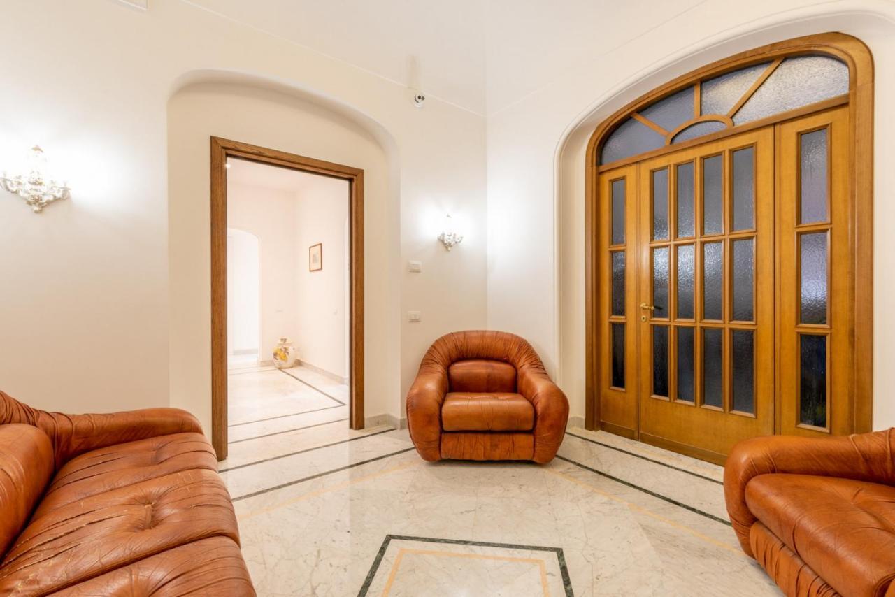 Carosi Apartment, Via Del Viminale Rome
